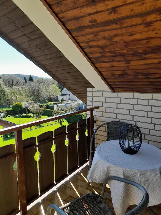 Ferienwohnung Und Gaestezimmer Iburgblick Бад-Дрібург Екстер'єр фото